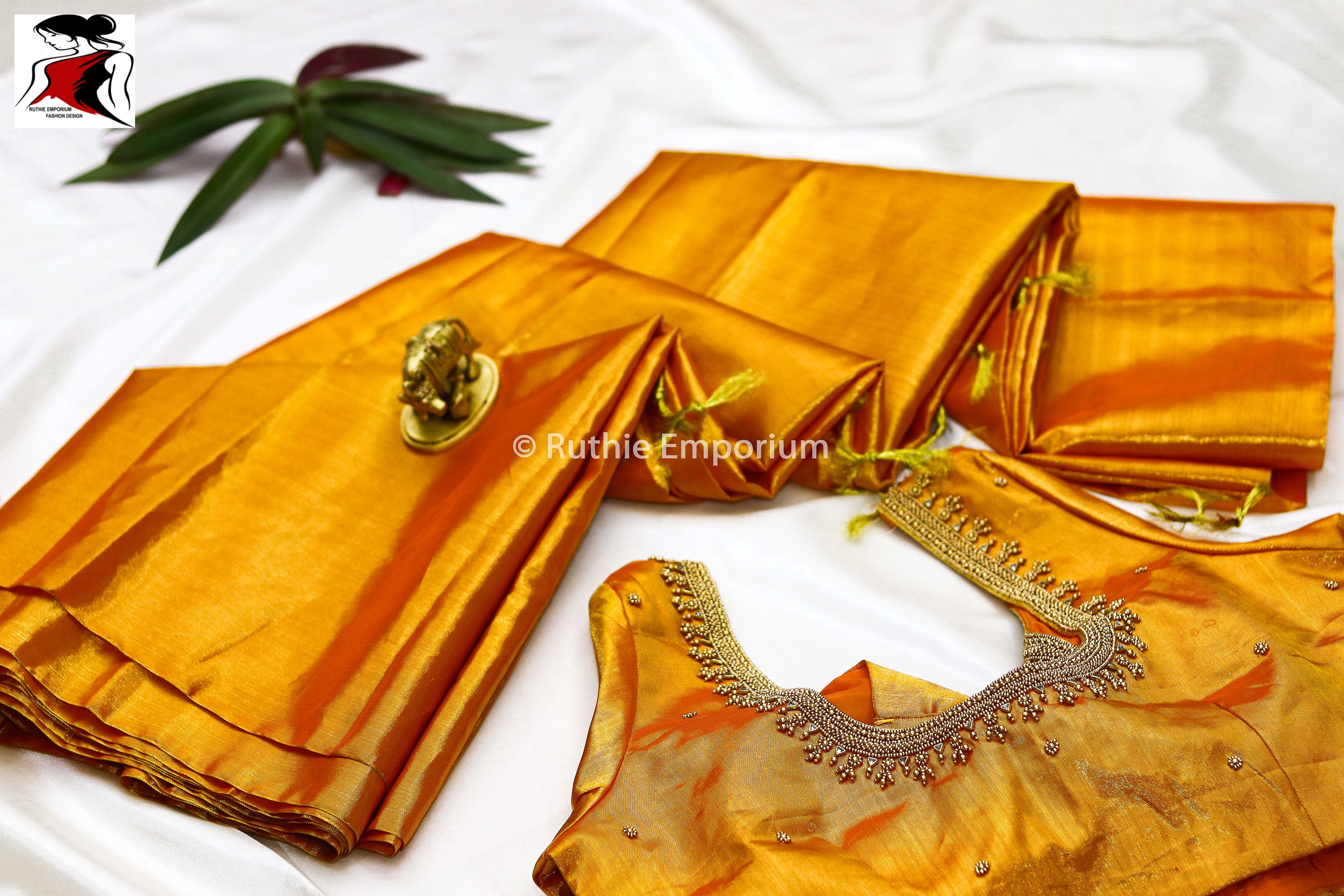 Gold Pure Kanchipuram Tissue Silk Saree Canada, USA