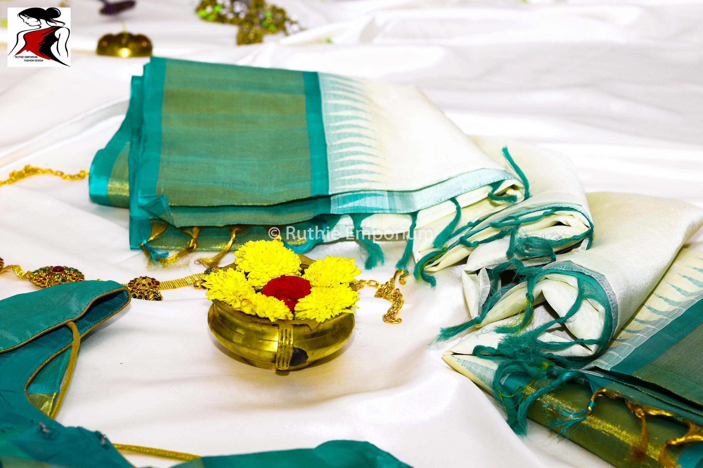 Cream with Aquamarine Kanchipuram Temple Korvai Saree Canada, USA