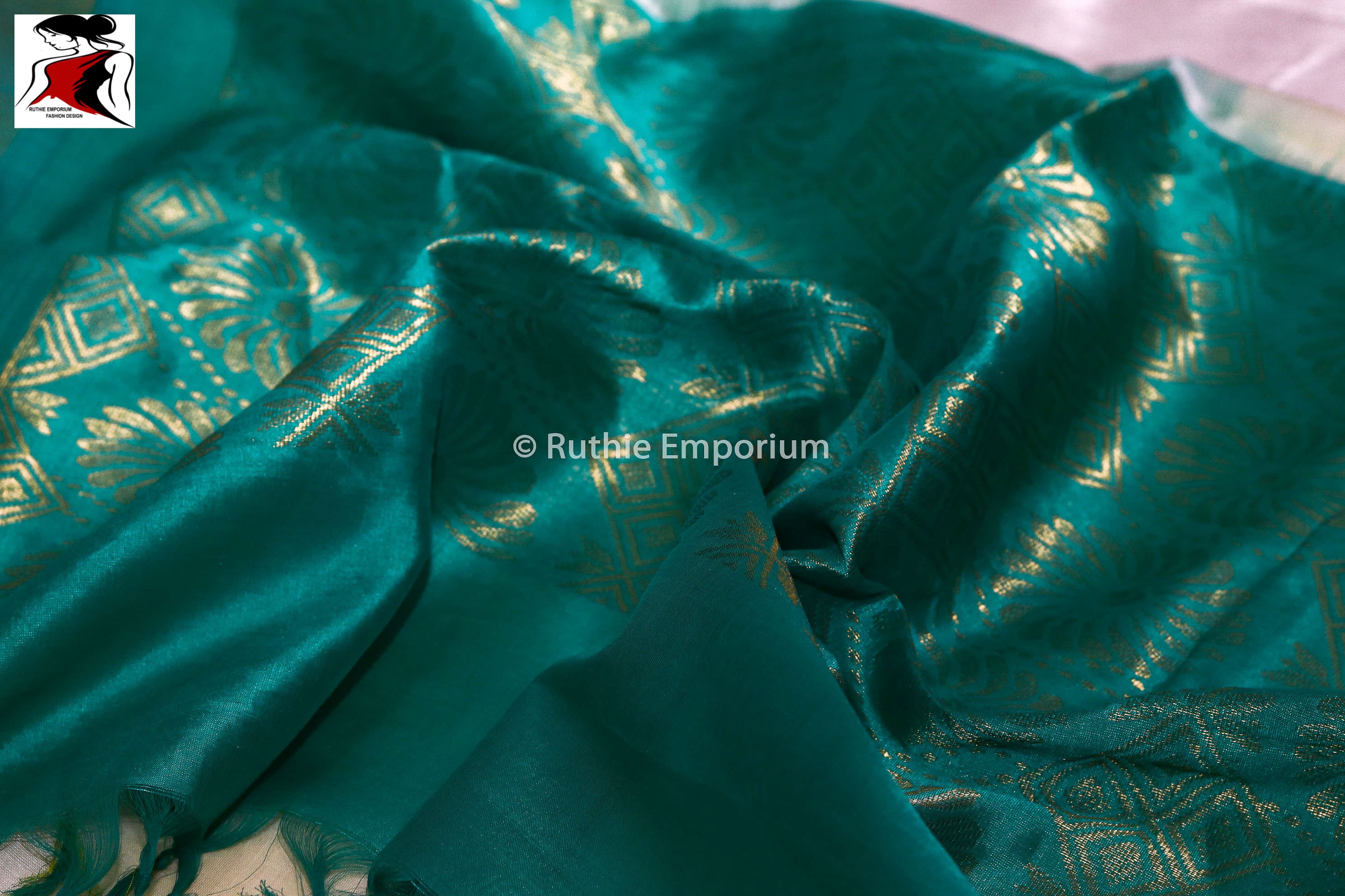 Cream with Aquamarine Kanchipuram Temple Korvai Saree Canada, USA