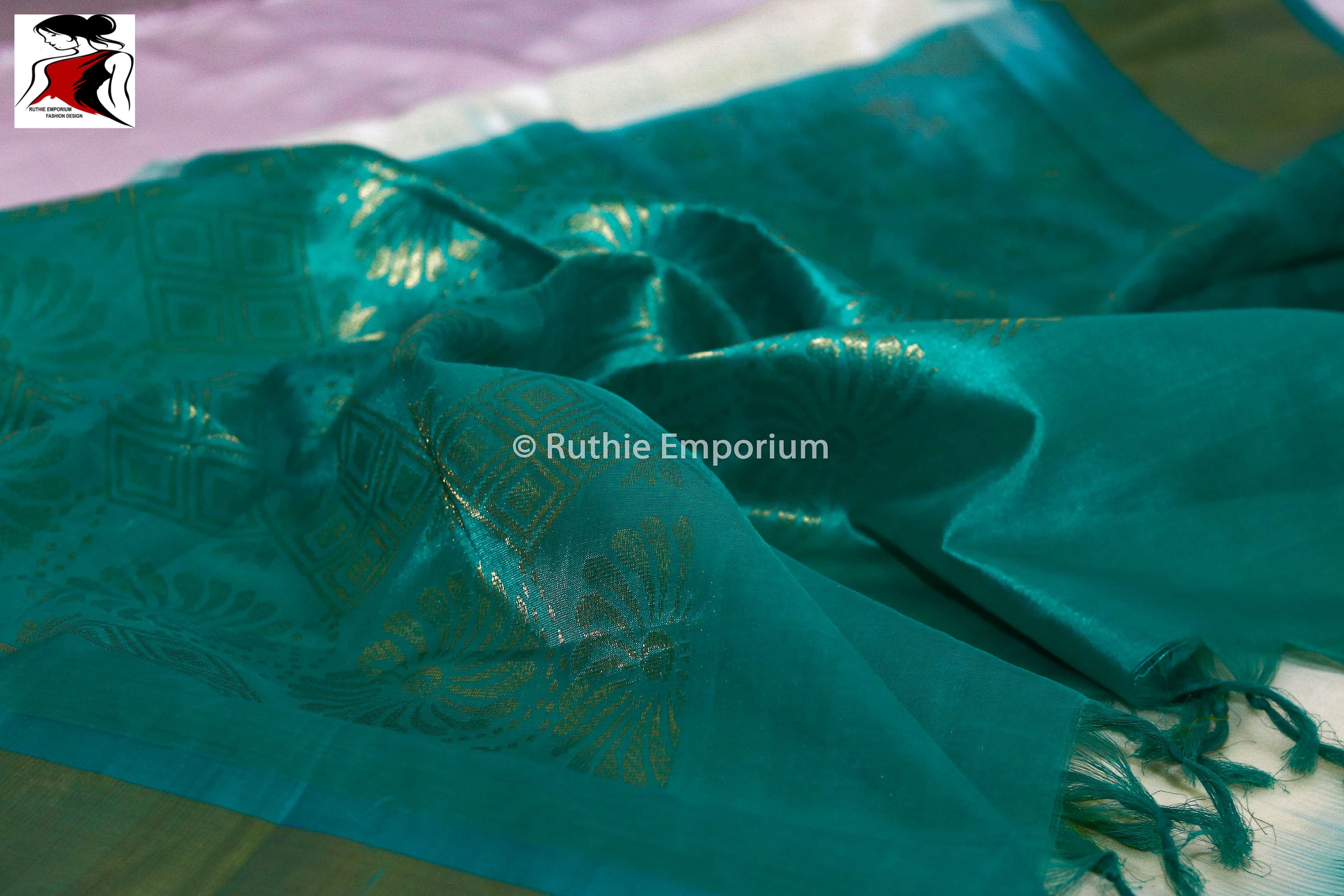 Cream with Aquamarine Kanchipuram Temple Korvai Saree Canada, USA