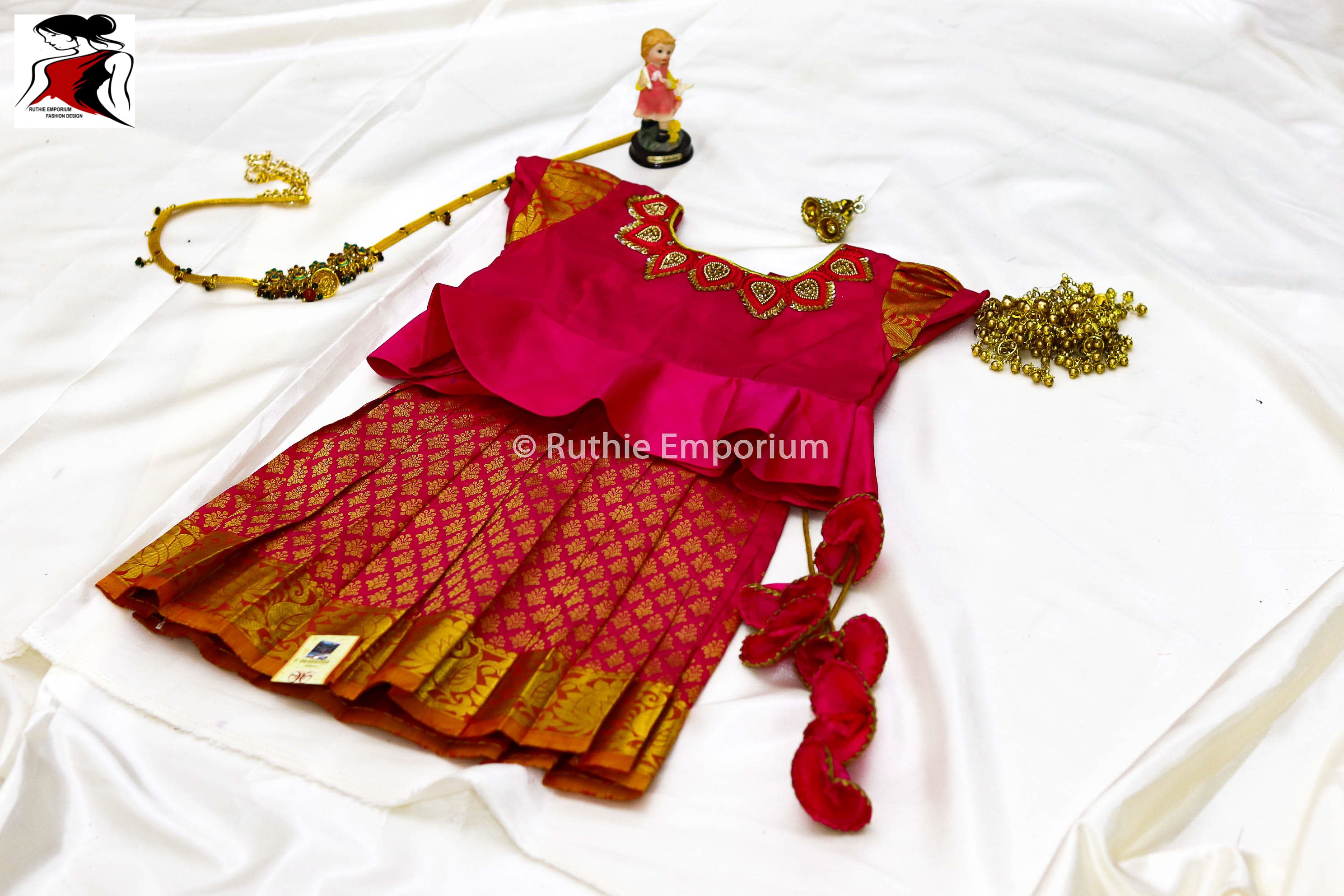 Kanchipuram Pattu Pavadai Canada, USA