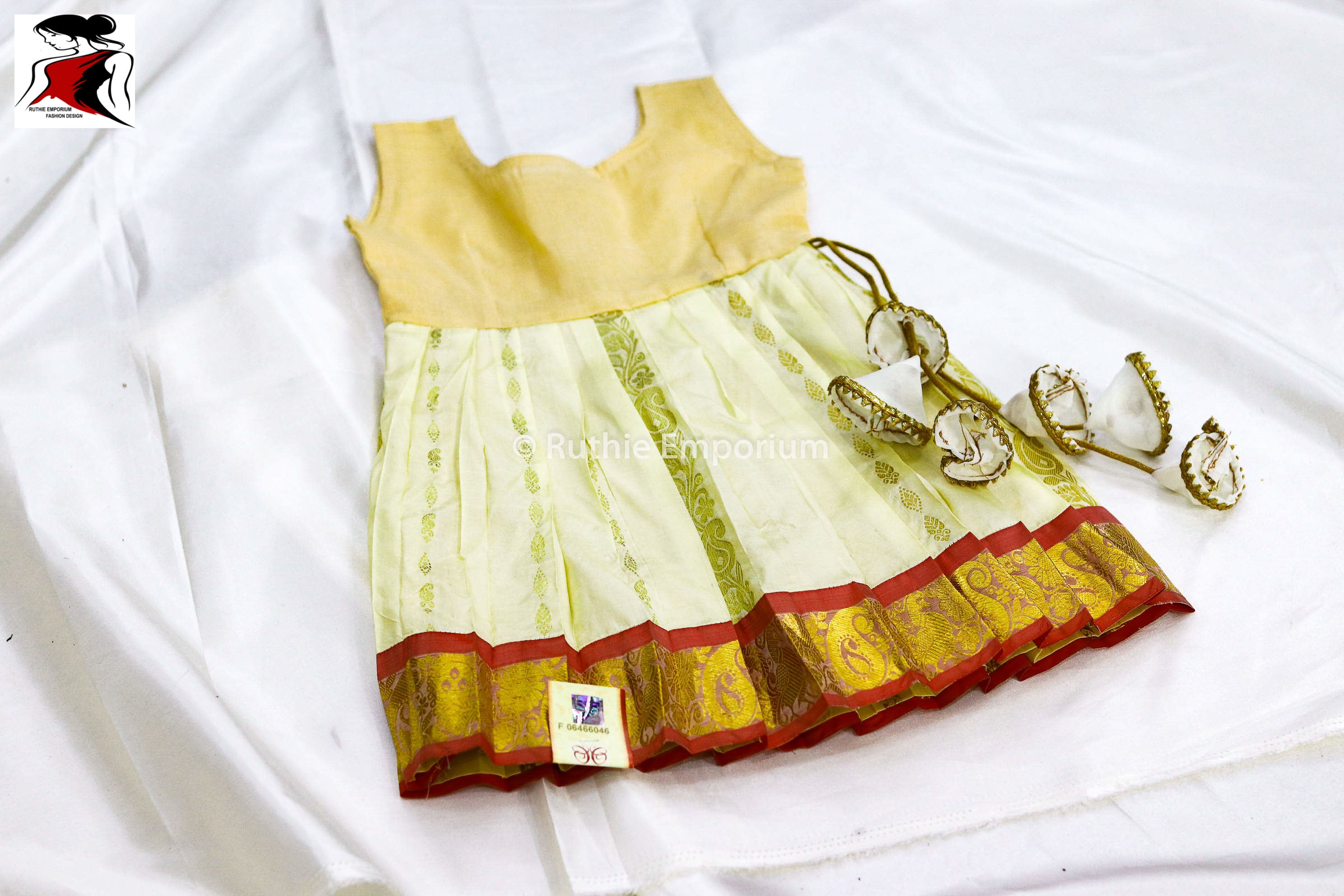 Kanchipuram Pattu Pavadai Canada, USA