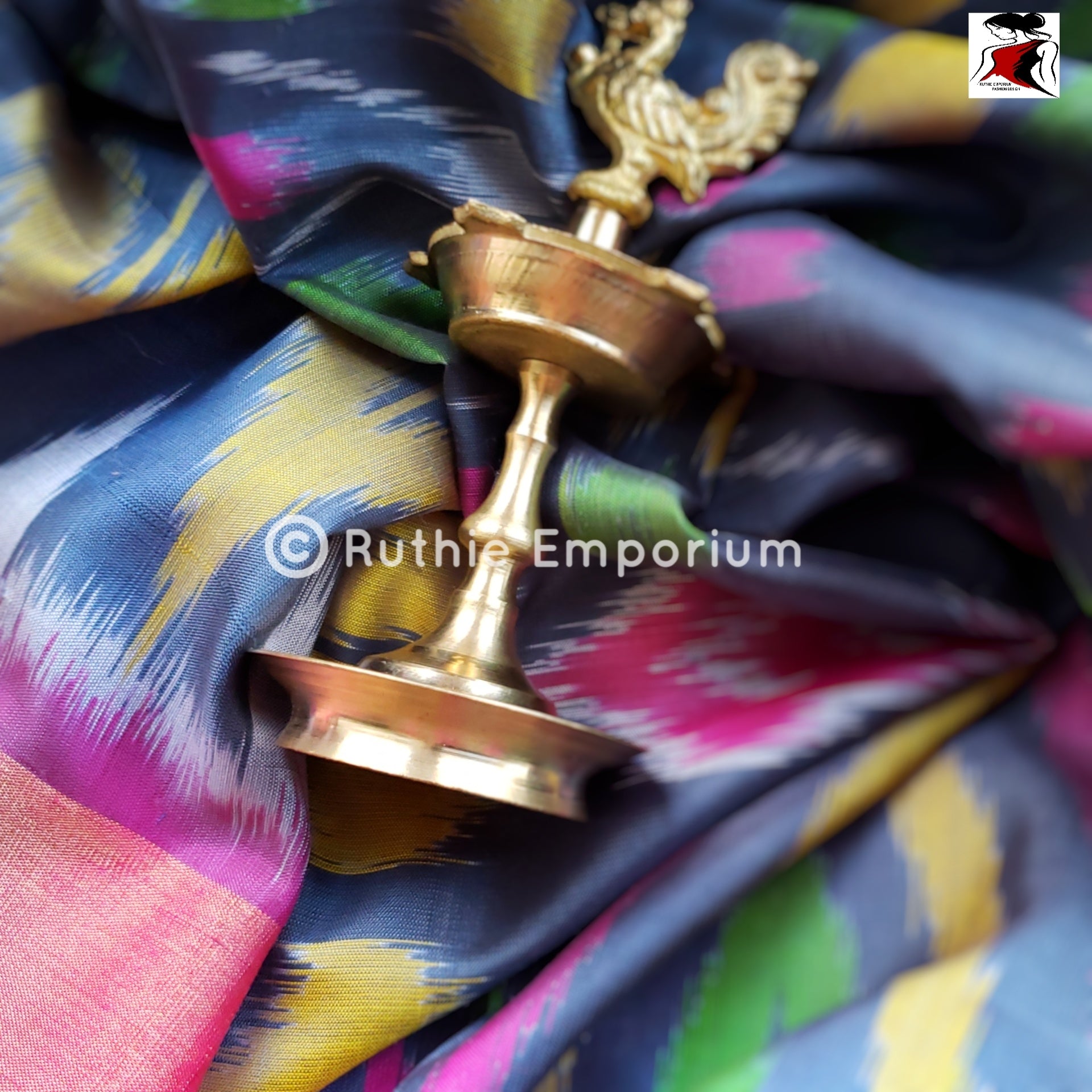 Grey with Pink Kanchipuram Silk Saree Online Canada, USA