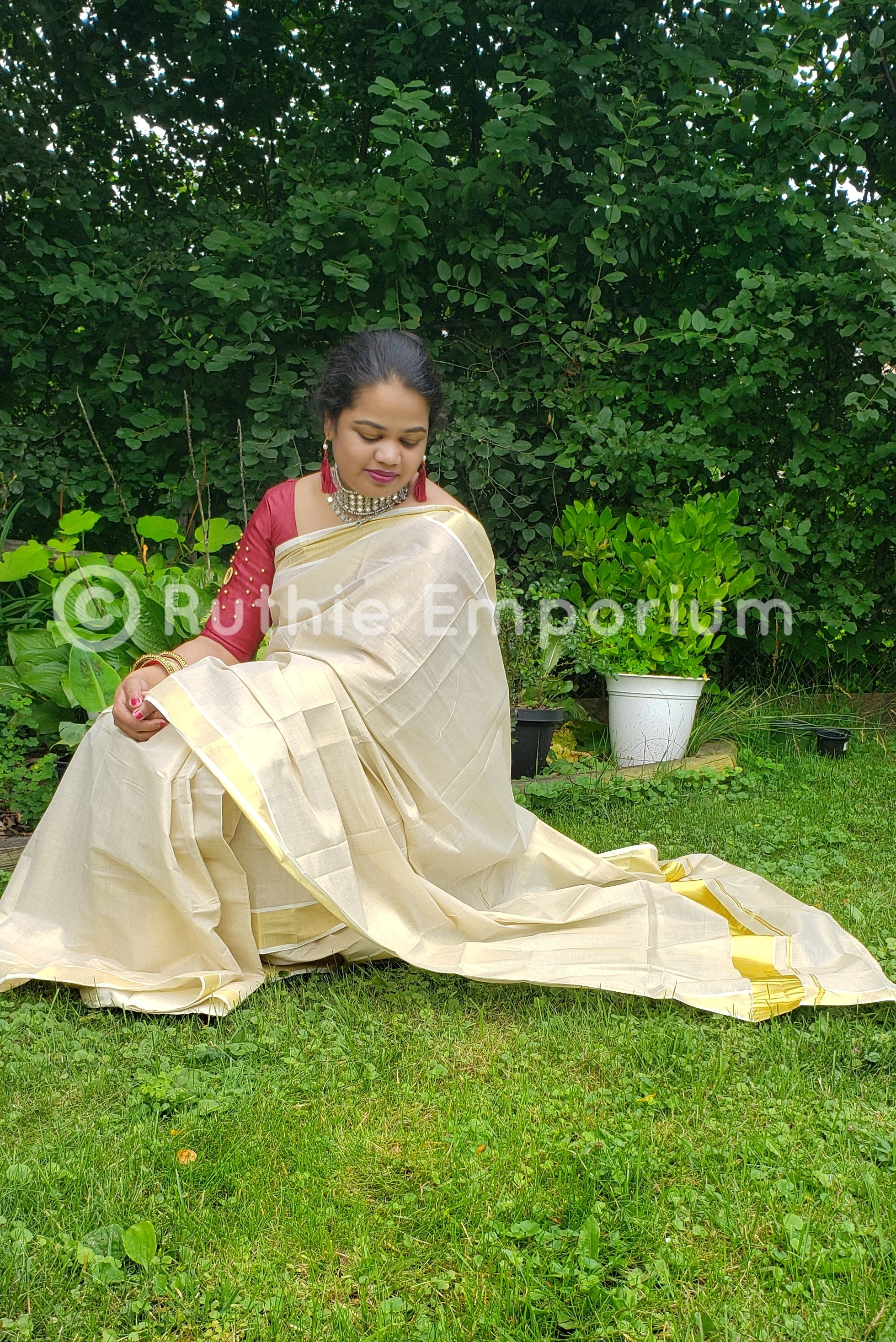 Kerala Kasavu Saree