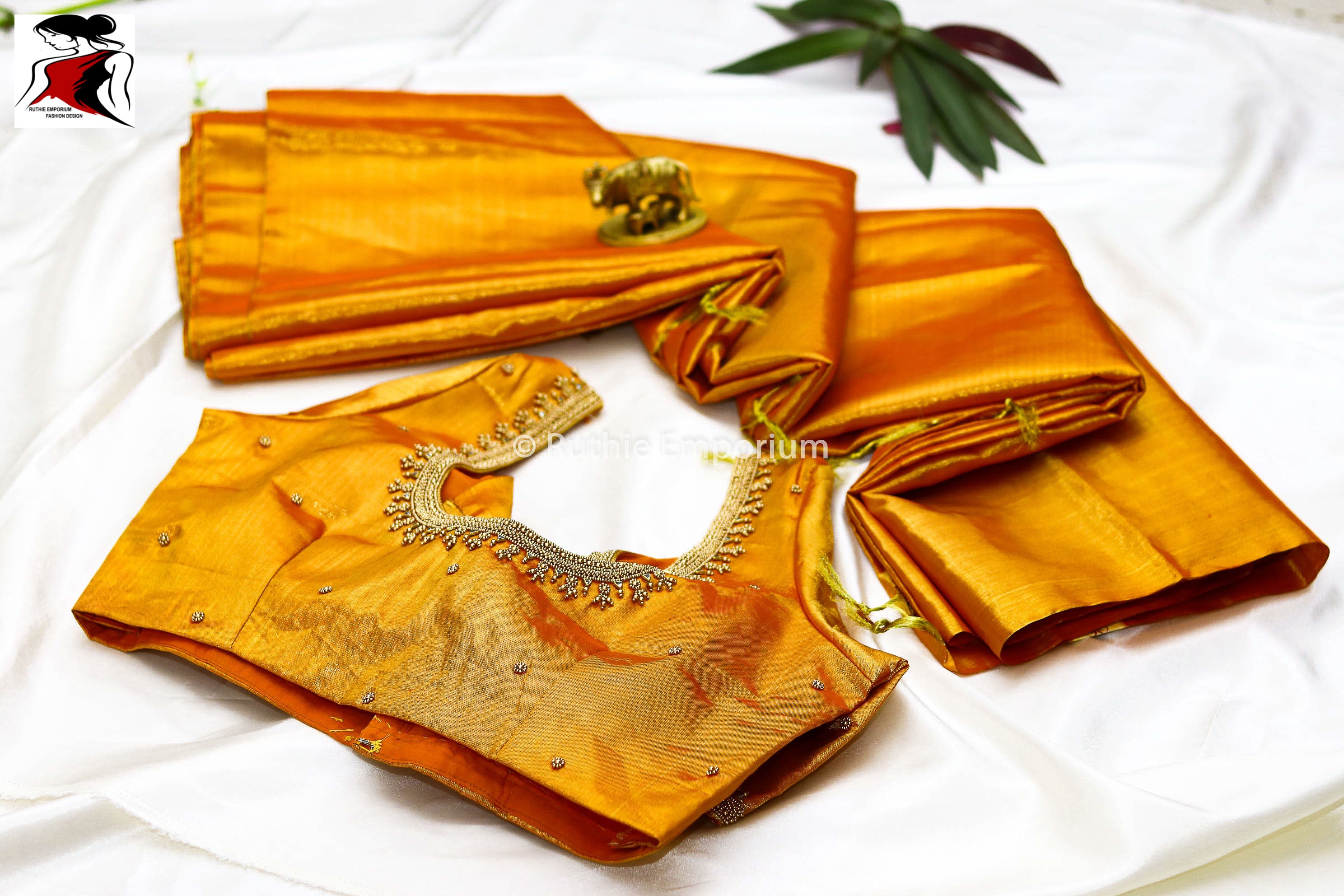 Gold Pure Kanchipuram Tissue Silk Saree Canada, USA